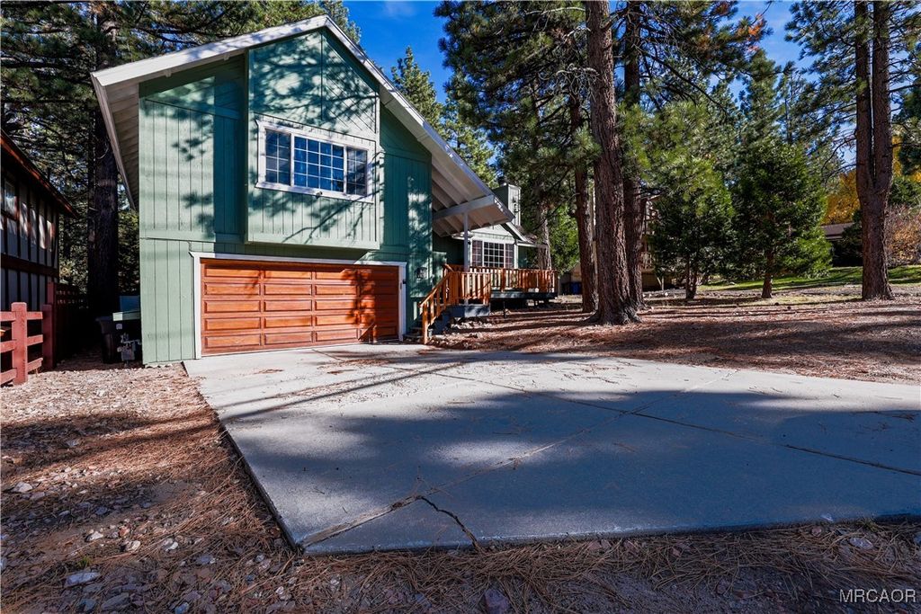 Photo of 488 Division Drive, Big Bear City, CA 92314 (MLS # 32502563)