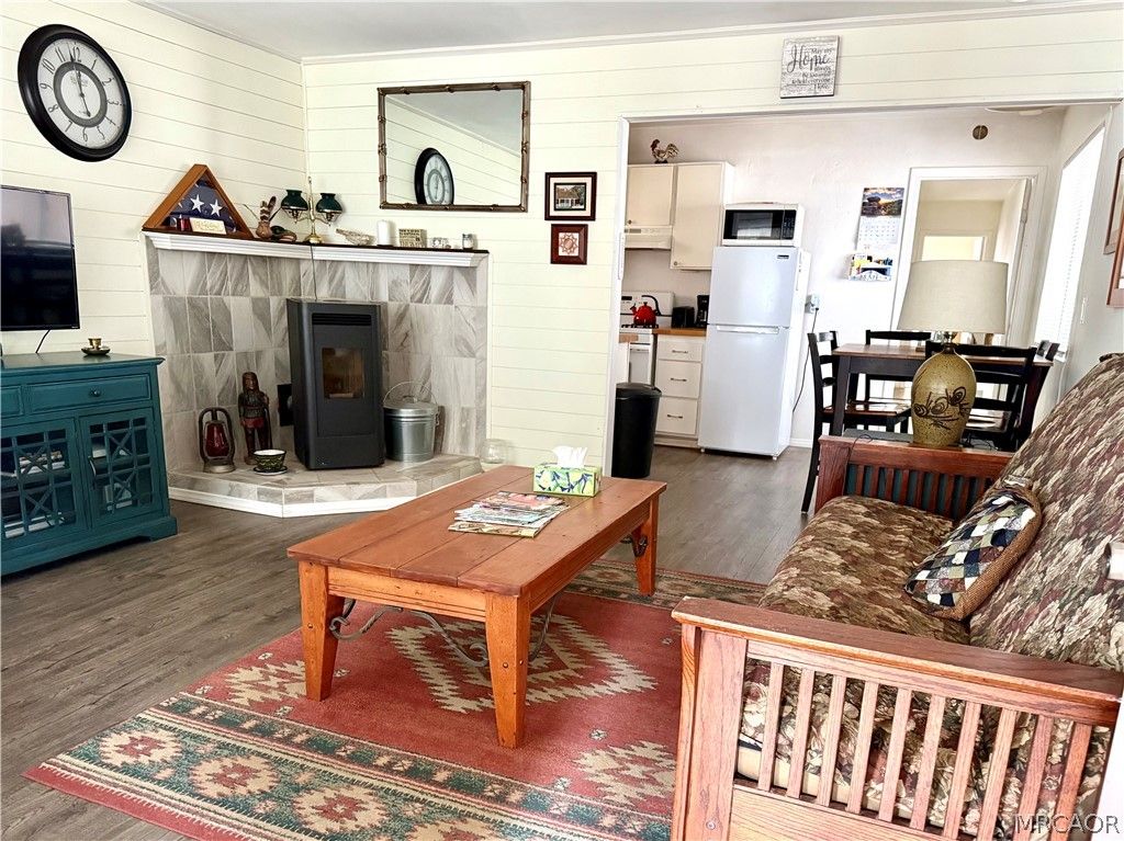 Photo of 1029 W Fairway Boulevard, Big Bear City, CA 92314 (MLS # 32600300)