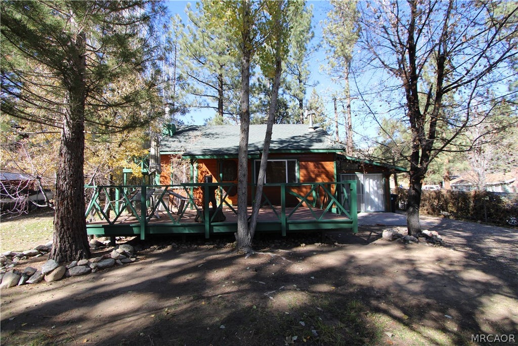 Photo of 331 W North Shore Drive, Big Bear City, CA 92314 (MLS # 32601849)