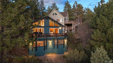 Photo of 43911 Yosemite Drive, Big Bear Lake, CA 92315 (MLS # 32600723)