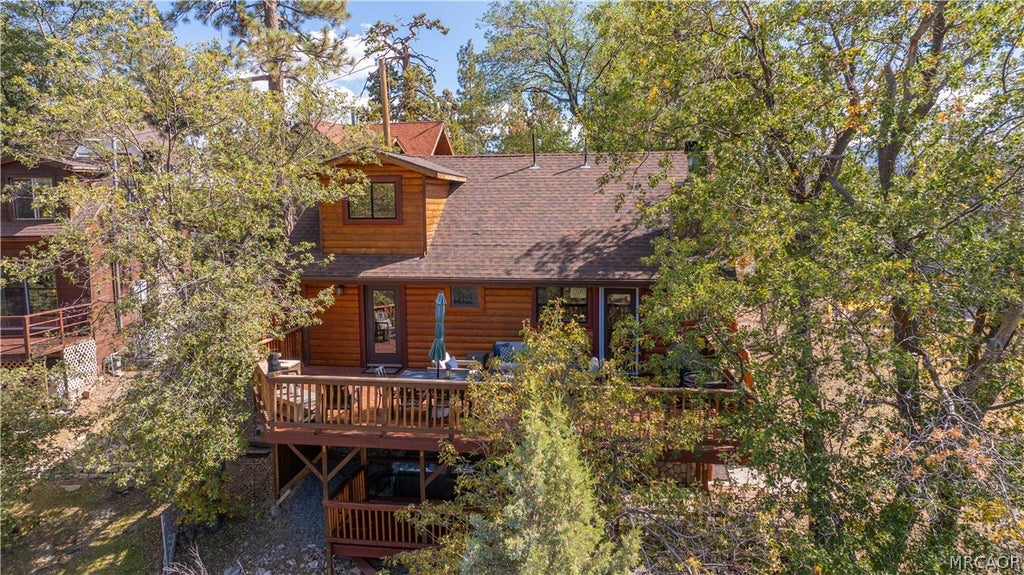 Photo of 1127 Crags Lane, Fawnskin, CA 92333 (MLS # 32602202)