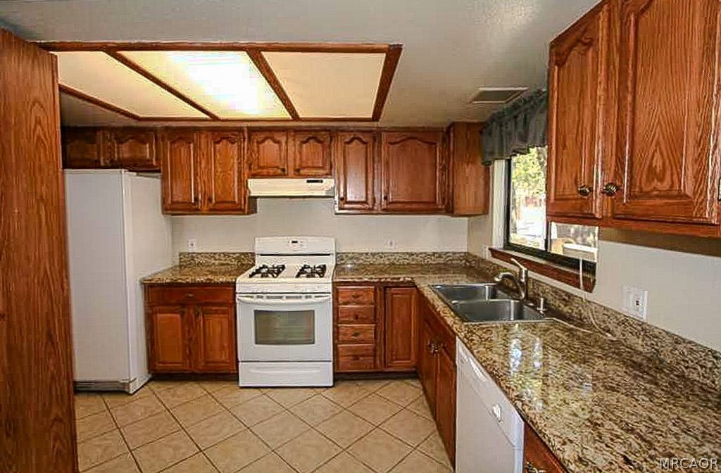 Photo of 337 Maple, Sugarloaf, CA 92386 (MLS # 32600982)