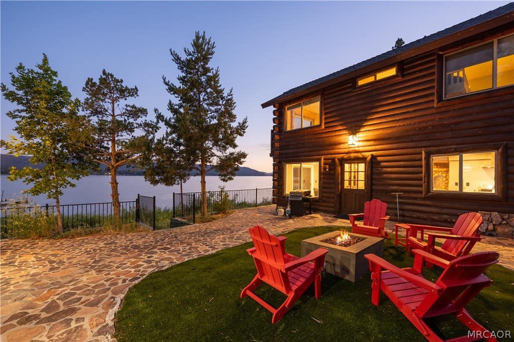Photo of 39955 North Shore Drive, Fawnskin, CA 92333 (MLS # 32601674)