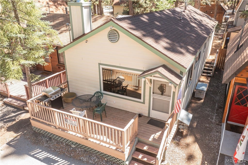 Photo of 42679 La Placida Avenue, Big Bear Lake, CA 92315 (MLS # 32602180)