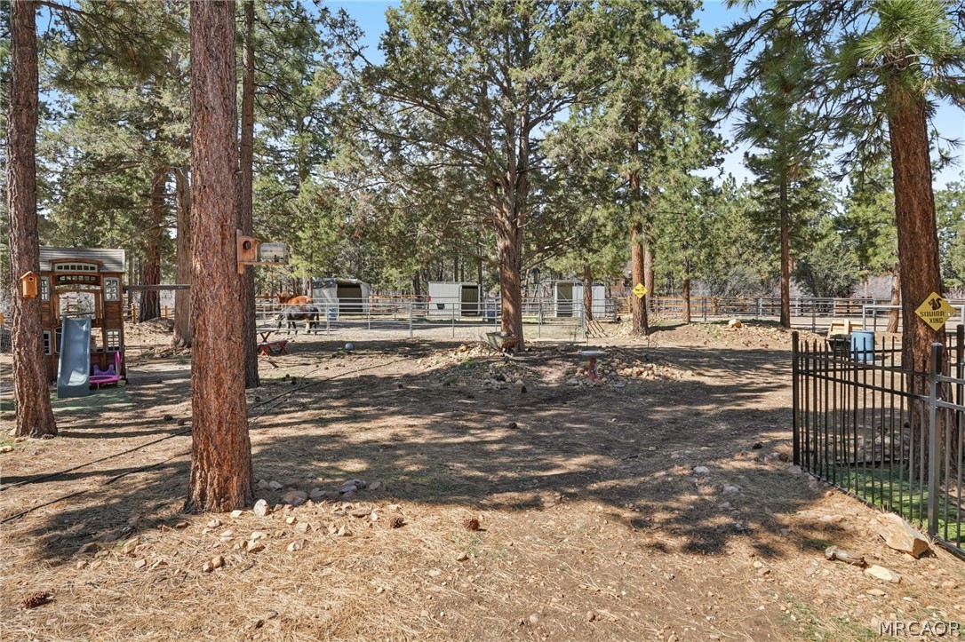 Big Bear City, California, 92314, United States, 4 Bedrooms Bedrooms, ,5 BathroomsBathrooms,Residential,Active,2025580