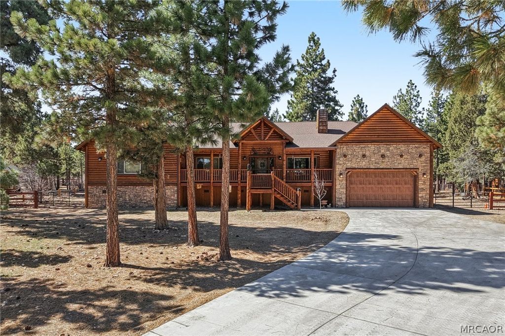 Photo of 1039 Heritage Trail, Big Bear City, CA 92314 (MLS # 32600496)