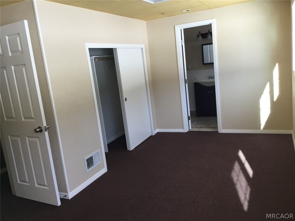 Photo of 43405 Sheephorn Road, Big Bear Lake, CA 92315 (MLS # 32601372)