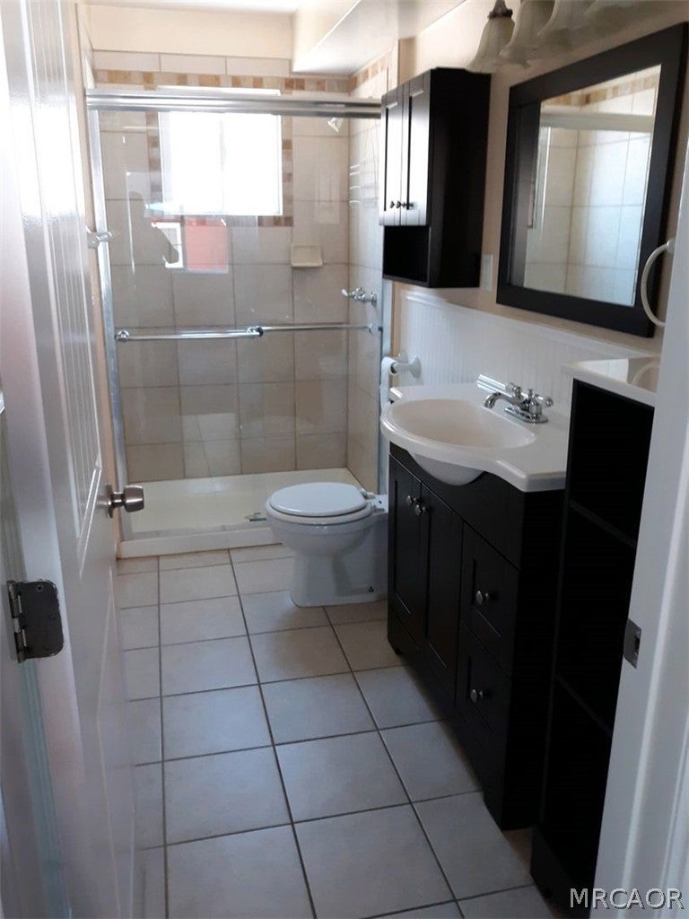 Photo of 43405 Sheephorn Road, Big Bear Lake, CA 92315 (MLS # 32601372)
