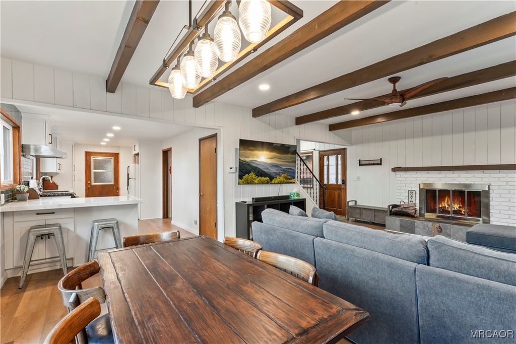 Photo of 1294 Kodiak Drive, Lake Arrowhead, CA 92352 (MLS # 32502709)