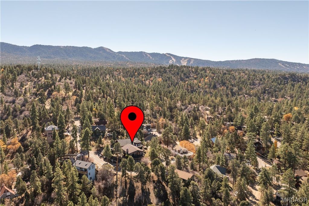 Photo of 549 S Marlowe Drive, Big Bear City, CA 92314 (MLS # 32502593)