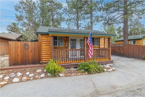 Photo of 44361 Silver Pine Road, Sugarloaf, CA 92386 (MLS # 32502711)