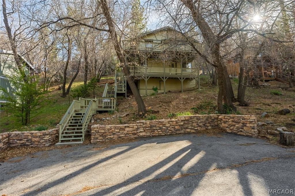 Photo of 43546 Bow Canyon Road, Big Bear Lake, CA 92315 (MLS # 32601013)