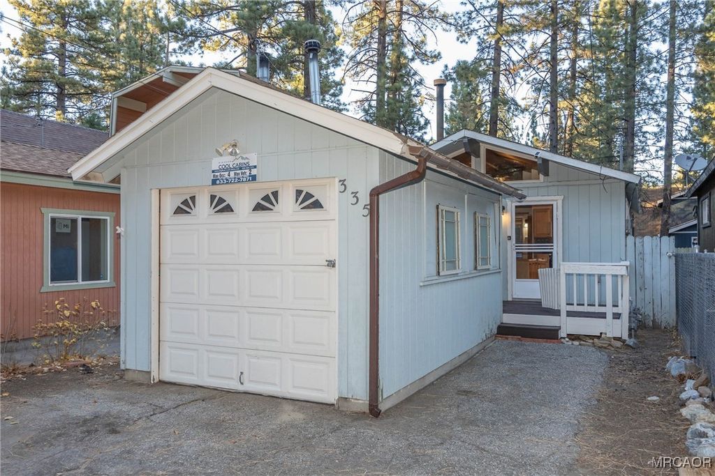 Photo of 335 W Sherwood Boulevard, Big Bear City, CA 92314 (MLS # 32502639)
