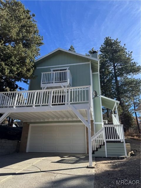 Photo of 573 Lucerne Drive, Big Bear Lake, CA 92315 (MLS # 32502583)