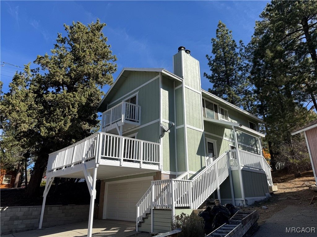 Photo of 573 Lucerne Drive, Big Bear Lake, CA 92315 (MLS # 32502583)