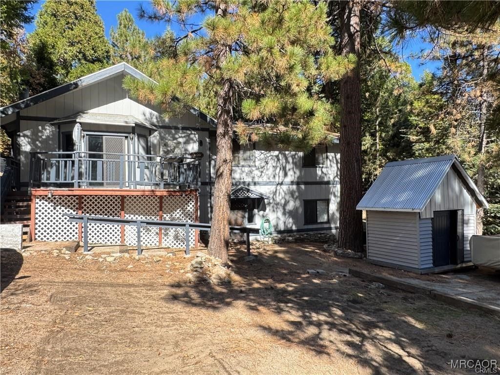 Photo of 31120 Mountain Oak Drive, Running Springs, CA 92382 (MLS # 32502603)