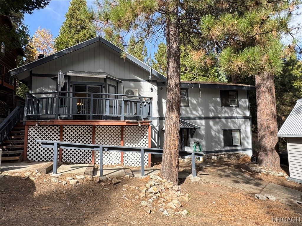 Photo of 31120 Mountain Oak Drive, Running Springs, CA 92382 (MLS # 32502603)