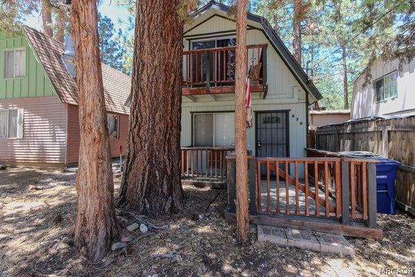 370 VICTORIA LN, SUGARLOAF, CA 92386 - Image f154e140f67124bc480cbbfb2b72d4bd/1165819137
