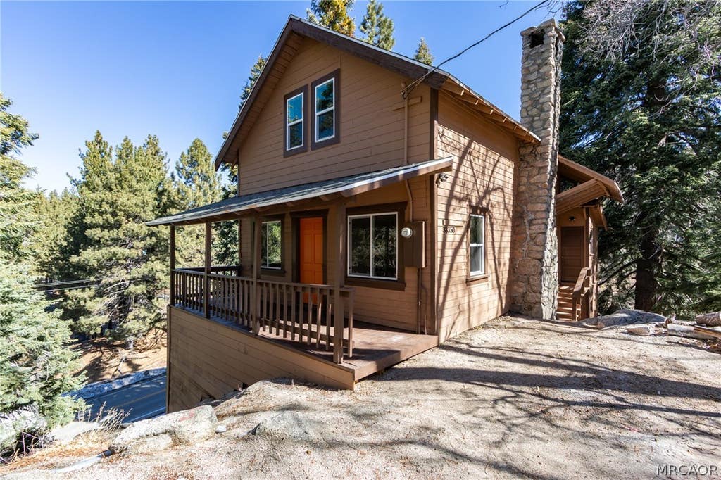 Photo of 33350 Robin Drive, Green Valley Lake, CA 92341 (MLS # 32601773)