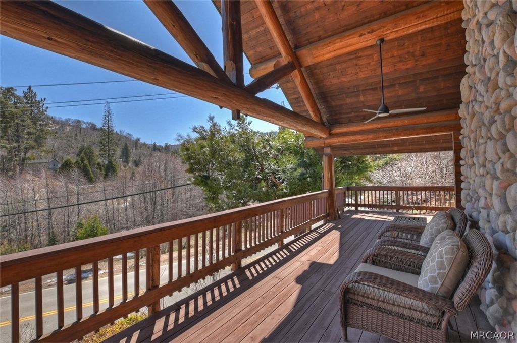 Photo of 29632 Hook Creek Road, Cedar Glen, CA 92321 (MLS # 32600460)