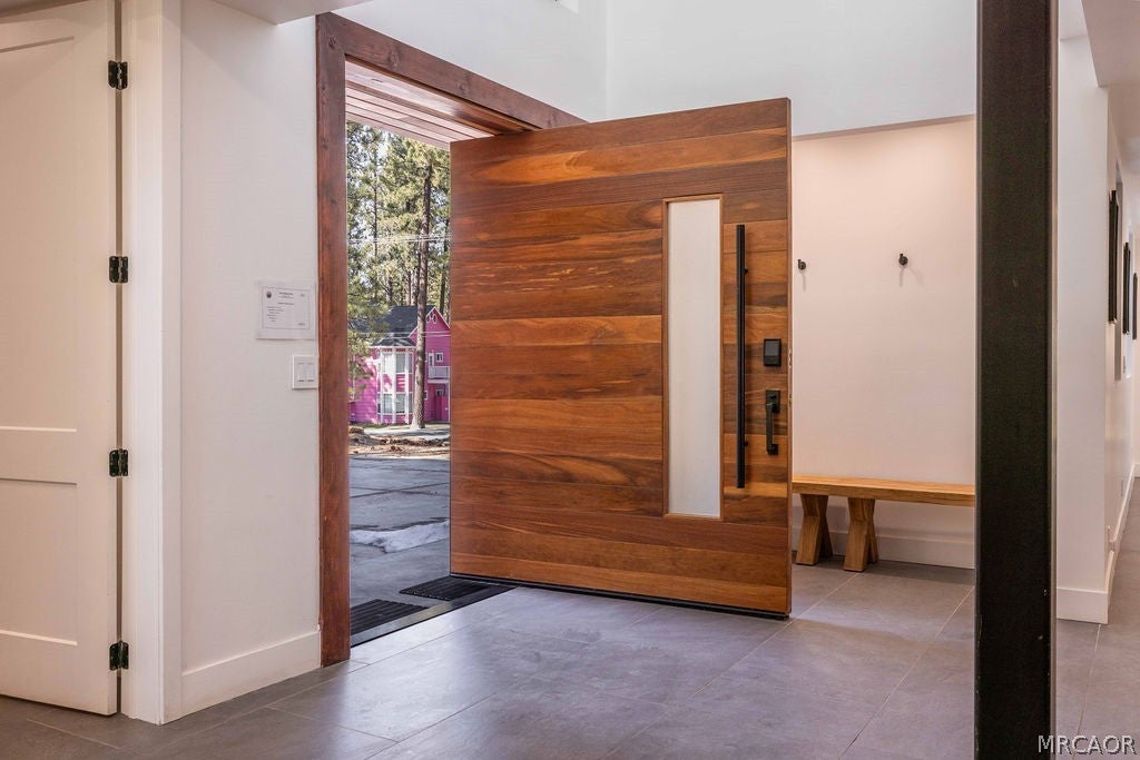 42421 Evergreen Dr, Big Bear Lake, CA, 92315, USA, 5 Bedrooms Bedrooms, ,6 BathroomsBathrooms,Residential,Contingent,42421 Evergreen Dr,32601066