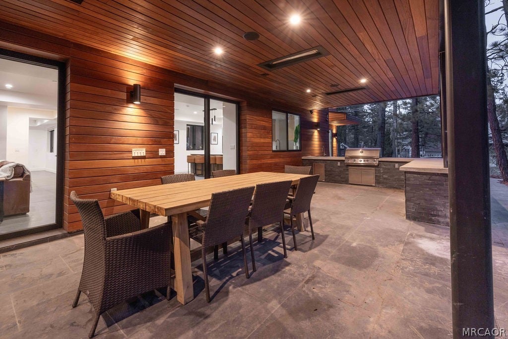 42421 Evergreen Dr, Big Bear Lake, CA, 92315, USA, 5 Bedrooms Bedrooms, ,6 BathroomsBathrooms,Residential,Contingent,42421 Evergreen Dr,32601066