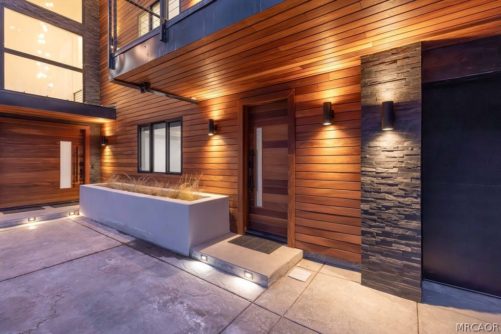42421 Evergreen Dr, Big Bear Lake, CA, 92315, USA, 5 Bedrooms Bedrooms, ,6 BathroomsBathrooms,Residential,Contingent,42421 Evergreen Dr,32601066