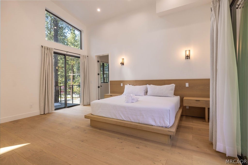 42421 Evergreen Dr, Big Bear Lake, CA, 92315, USA, 5 Bedrooms Bedrooms, ,6 BathroomsBathrooms,Residential,Contingent,42421 Evergreen Dr,32601066