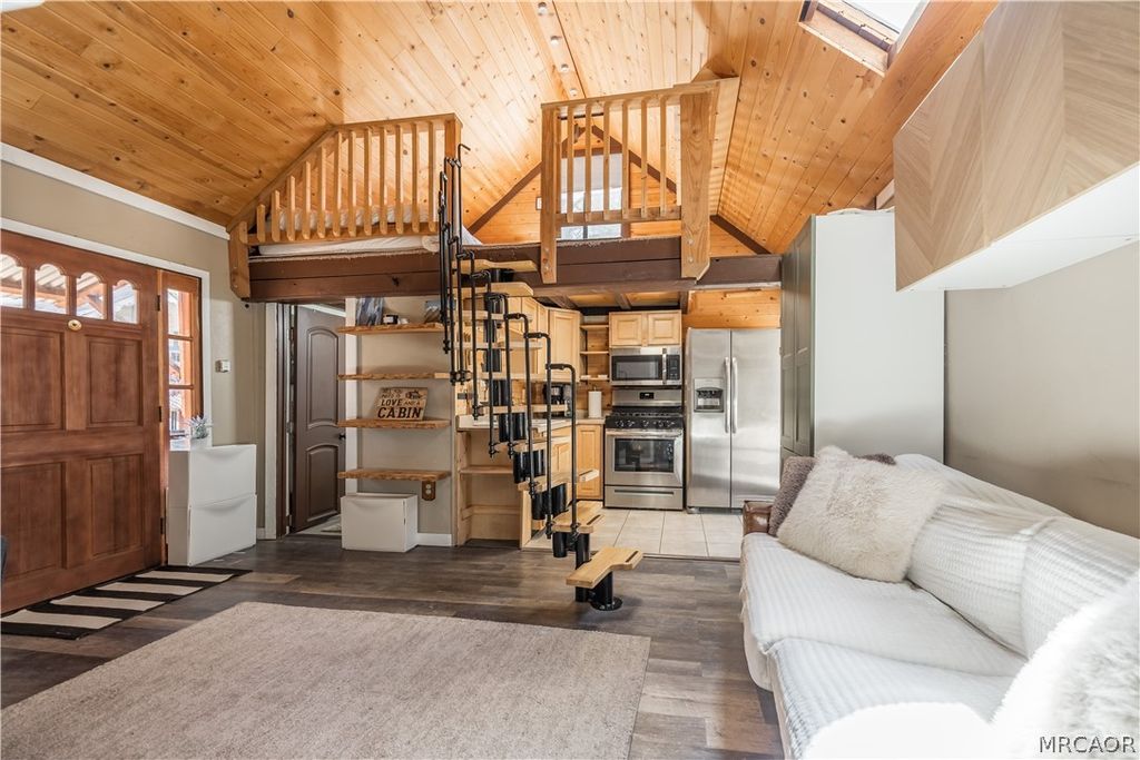 Photo of 793 Los Angeles Avenue, Sugarloaf, CA 92386 (MLS # 32601260)