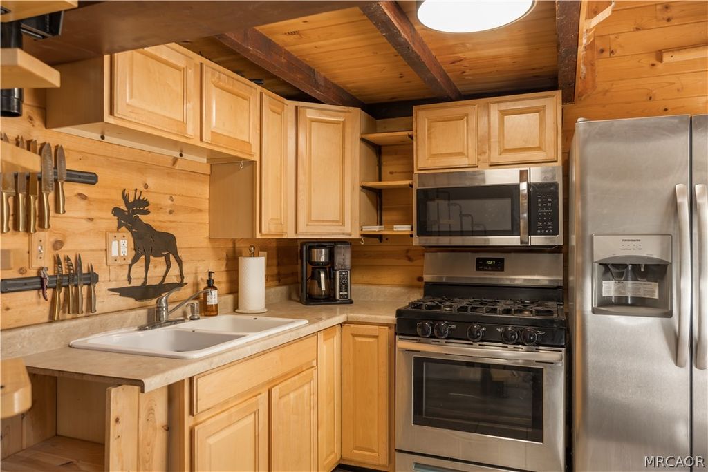 Photo of 793 Los Angeles Avenue, Sugarloaf, CA 92386 (MLS # 32601260)