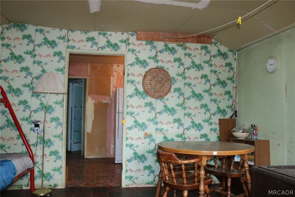 Photo of 281 Pine Oak Lane, Fawnskin, CA 92315 (MLS # 32601579)