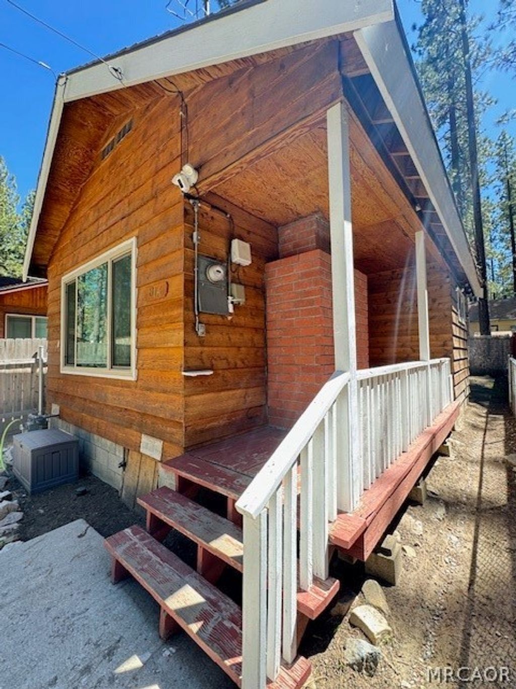 Photo of 816 W Rainbow Boulevard, Big Bear City, CA 92314 (MLS # 32600767)