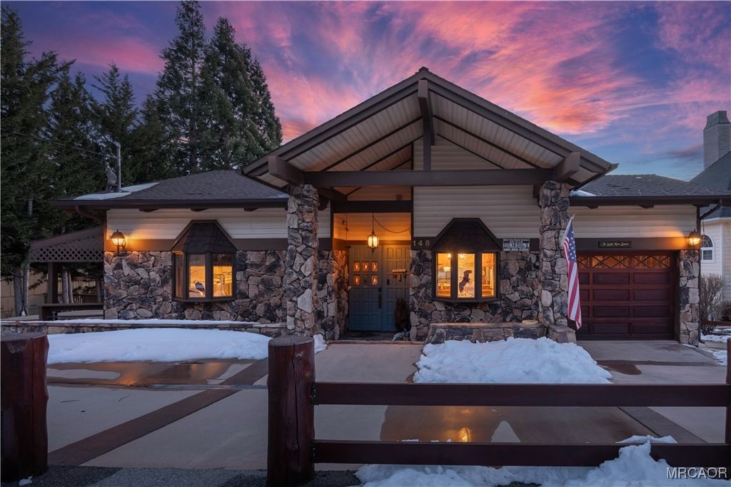 Photo of 148 Eagle Drive, Big Bear Lake, CA 92315 (MLS # 32600150)