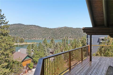 Photo of 38595 Talbot Drive, Big Bear Lake, CA 92315 (MLS # 32601987)