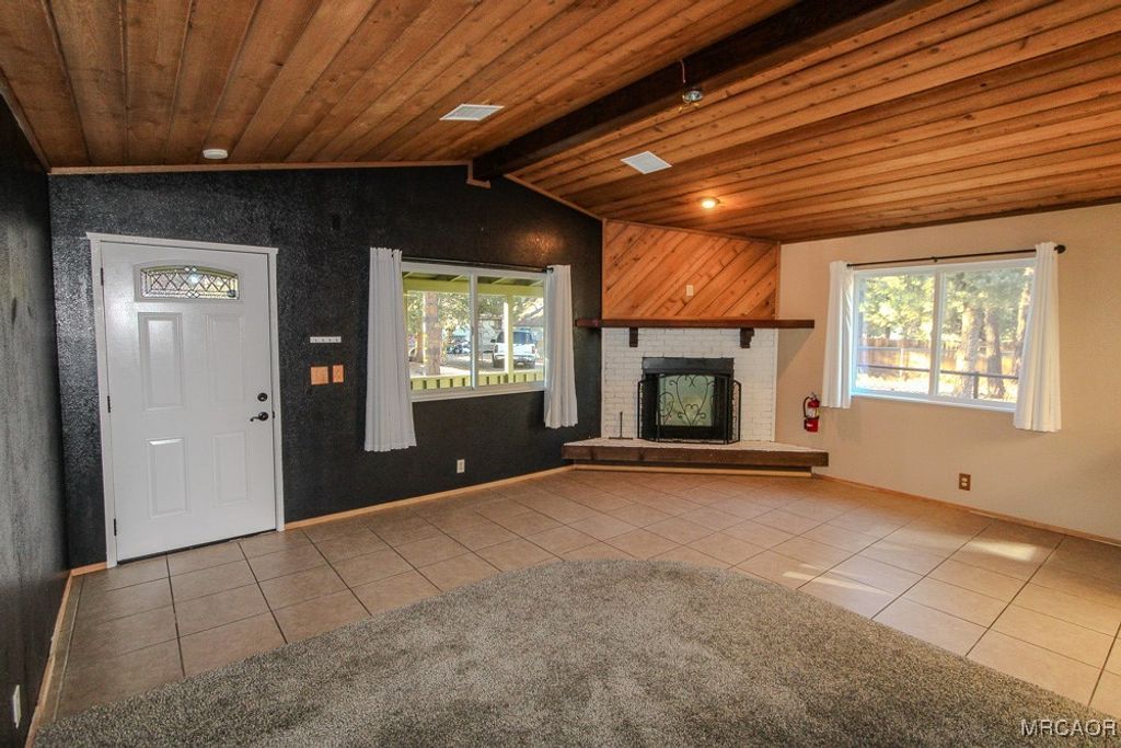 Photo of 964 Pine Lane, Big Bear City, CA 92314 (MLS # 32502649)
