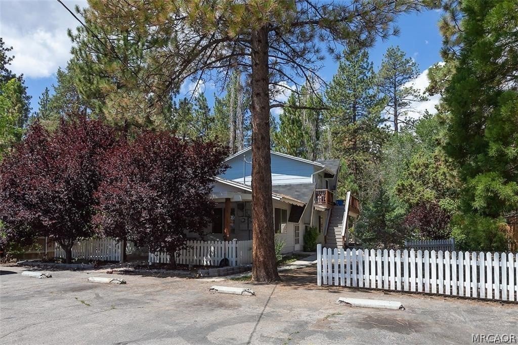 Photo of 1017 Greenway Drive, Big Bear City, CA 92314 (MLS # 32601424)