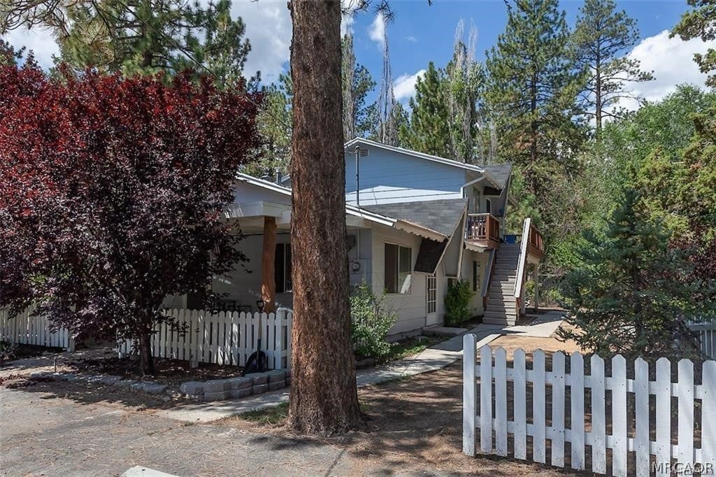 Photo of 1017 Greenway Drive, Big Bear City, CA 92314 (MLS # 32601424)