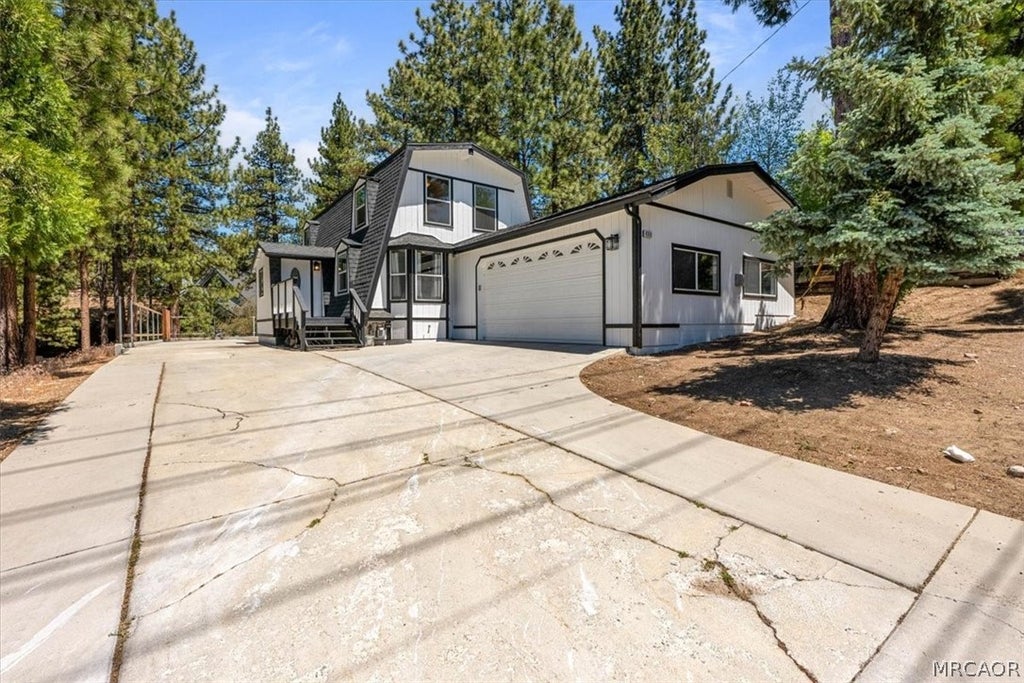 Photo of 498 Division Drive, Big Bear City, CA 92314 (MLS # 32601356)