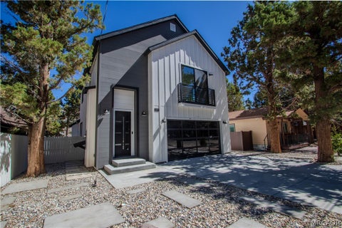Photo of 305 E Angeles Boulevard, Big Bear City, CA 92314 (MLS # 32602021)