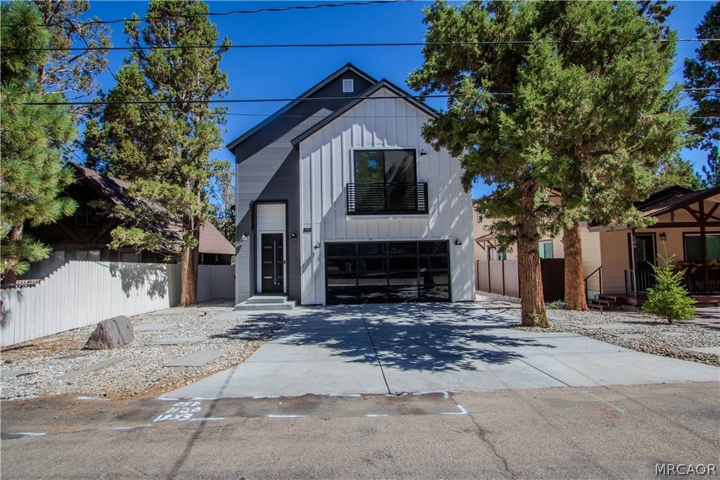 Photo of 305 E Angeles Boulevard, Big Bear City, CA 92314 (MLS # 32602021)