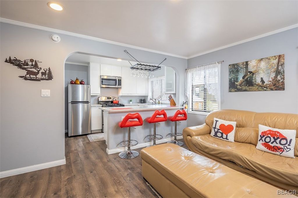 Photo of 670 Marin Road, Big Bear Lake, CA 92315 (MLS # 32501322)