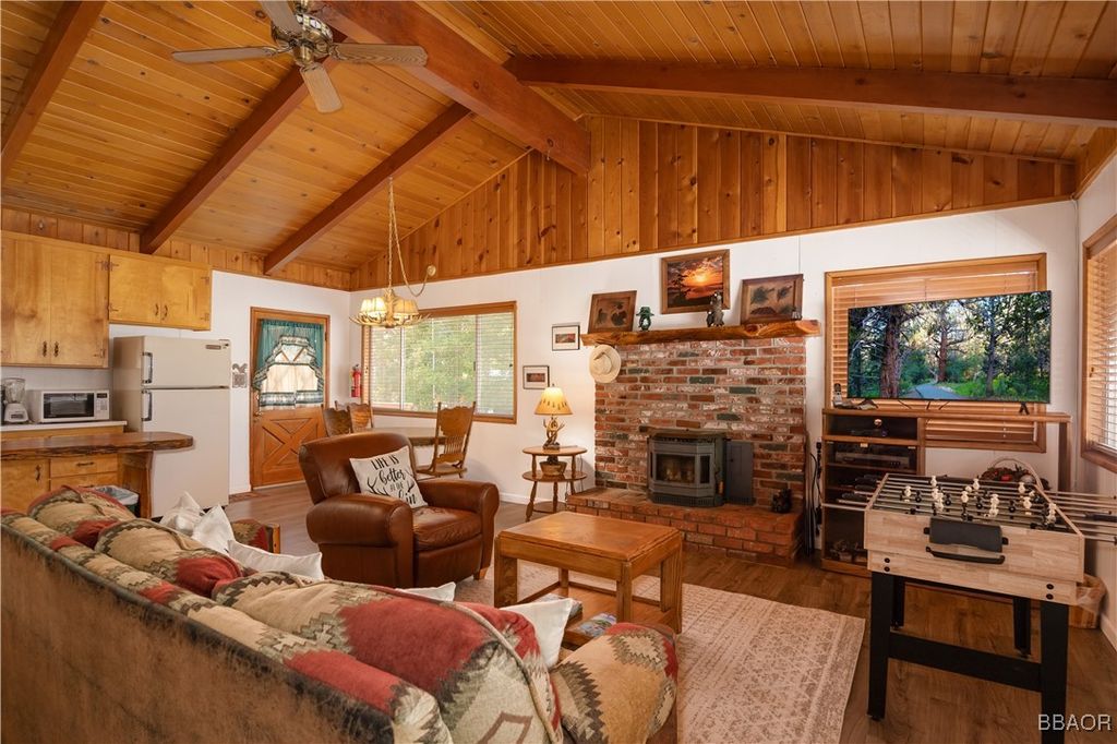 Photo of 43289 Bow Canyon Road, Big Bear Lake, CA 92315 (MLS # 32500100)