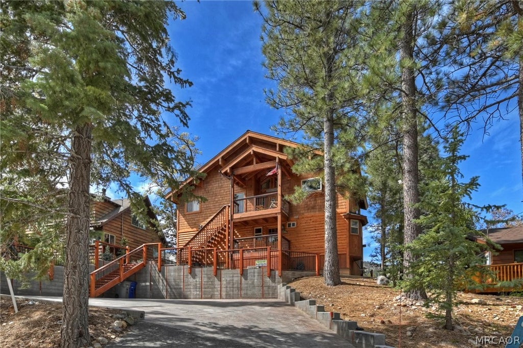 Photo of 43335 Sand Canyon Road, Big Bear Lake, CA 92315 (MLS # 32602030)