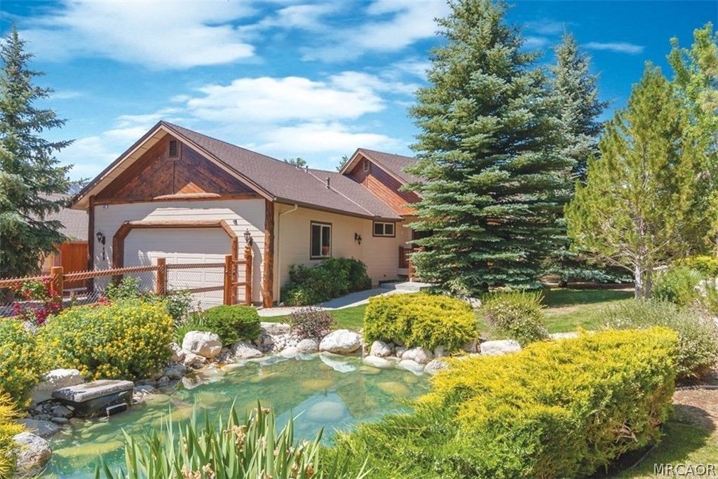 Photo of 469 Morningstar Place, Big Bear Lake, CA 92315 (MLS # 32600554)