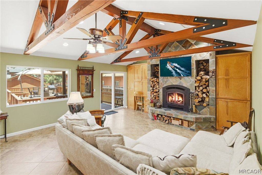 Photo of 39201 Starview Lane, Big Bear Lake, CA 92315 (MLS # 32601258)