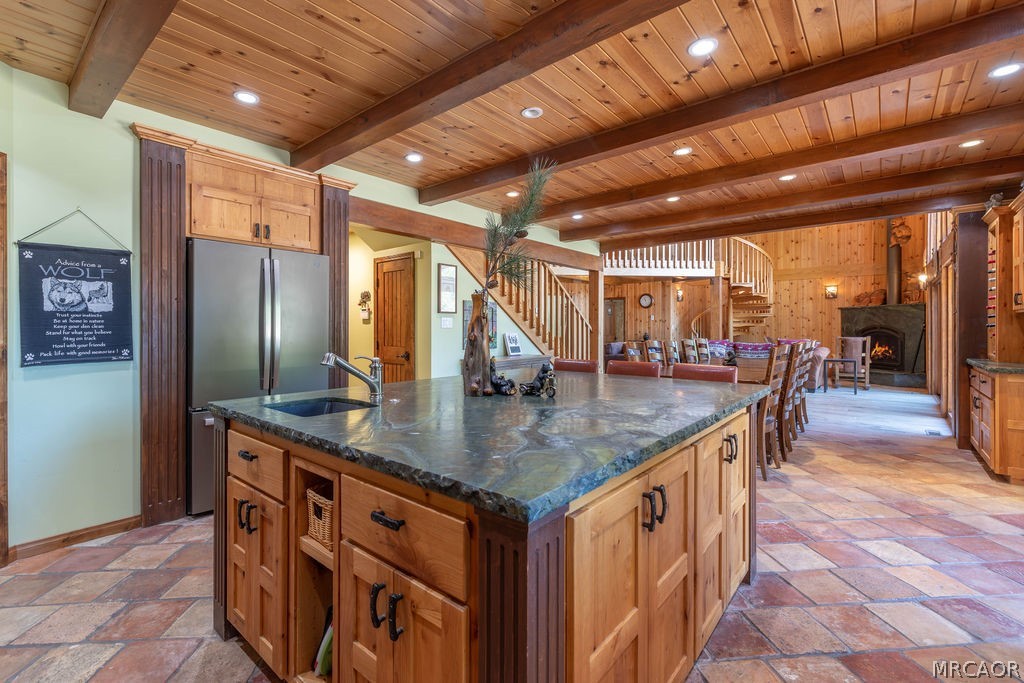 Big Bear Lake, California, 92315, United States, 4 Bedrooms Bedrooms, ,4 BathroomsBathrooms,Residential,Active,2028172
