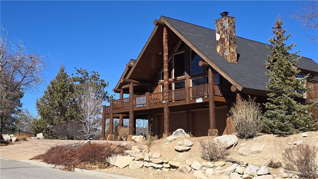 Photo of 42530 Pegasus Way, Big Bear Lake, CA 92315 (MLS # 32500304)
