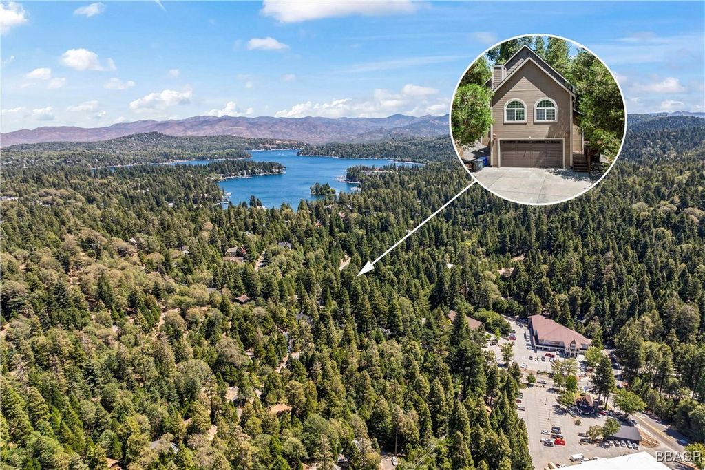 Photo of 27312 Little Bear Road, Lake Arrowhead, CA 92352 (MLS # 32502022)