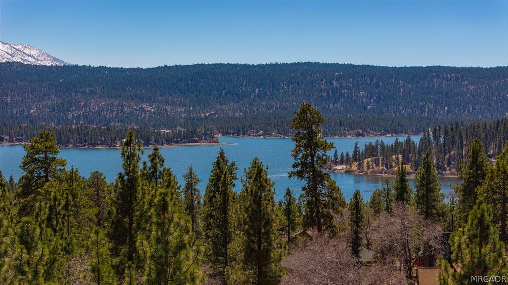 Photo of 39563 Raccoon Drive, Fawnskin, CA 92333 (MLS # 32600552)