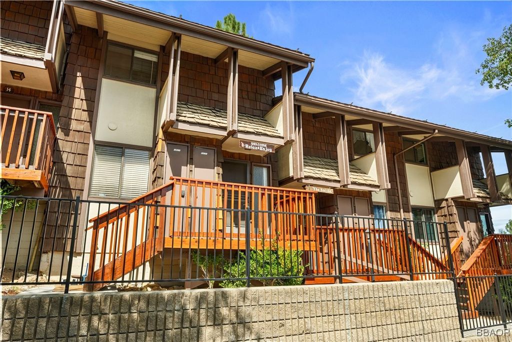 Photo of 861 Thrush Drive #13, Big Bear Lake, CA 92315 (MLS # 32502179)